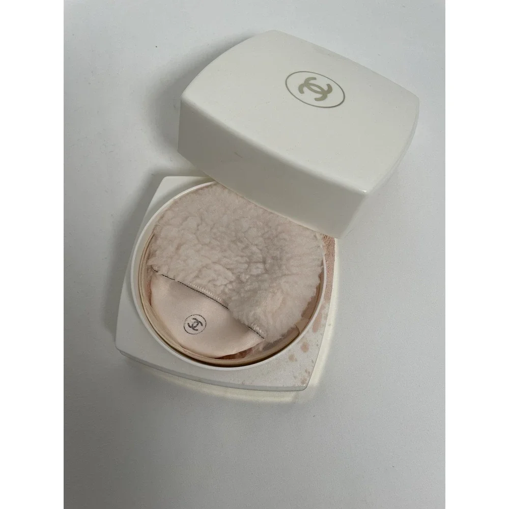 CHANEL LUXURY BATH POWDER No. 5  with Puff  3oz 85g Vintage PARIS/New York - Picture 2 of 4